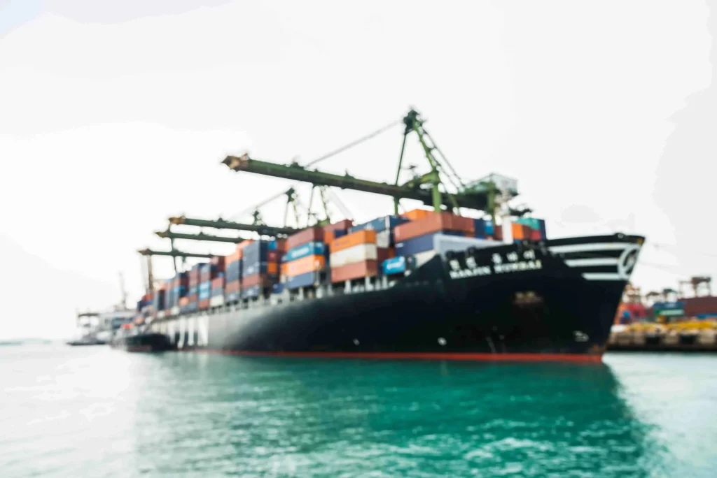 Perbedaan NVOCC dan Freight Forwarding pada Pelayaran (freepik)
