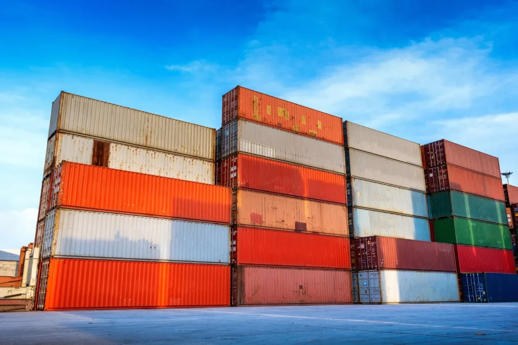 Apa Itu CFS dalam Logistik dan Fungsinya (freepik)