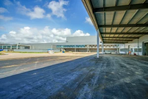 Apa Itu Pusat Logistik Berikat dan Fungsinya (freepik)