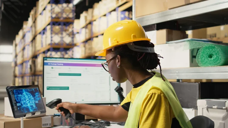 Jenis Software Logistik untuk Bisnis Modern (freepik)