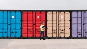 Pengertian Depo Kontainer dalam Logistik (freepik)