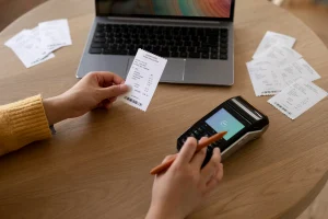 Mengenal Debit Note: Pengertian, Fungsi, dan Contoh Penggunaannya