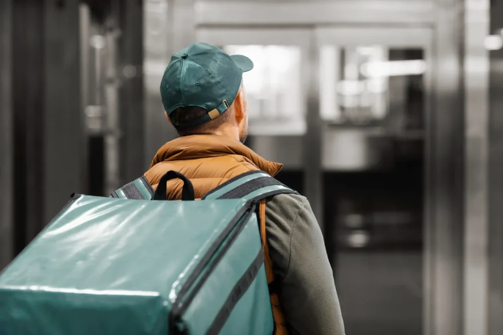 Arti Departure dalam Logistik dan Proses Pengiriman Barang (freepik)