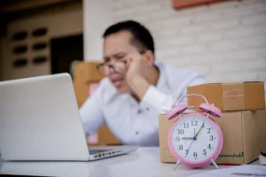 Pahami Dwell Time untuk Biaya Logistik yang Lebih Efisien (freepik)