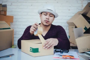 Packer Gudang dan Tugasnya dalam Operasional Logistik